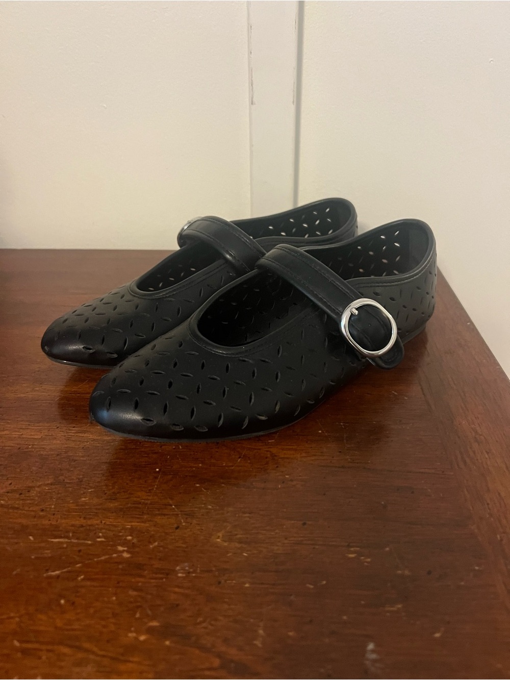 Gap Classic Black Mary Jane Flats with Buckle size 7